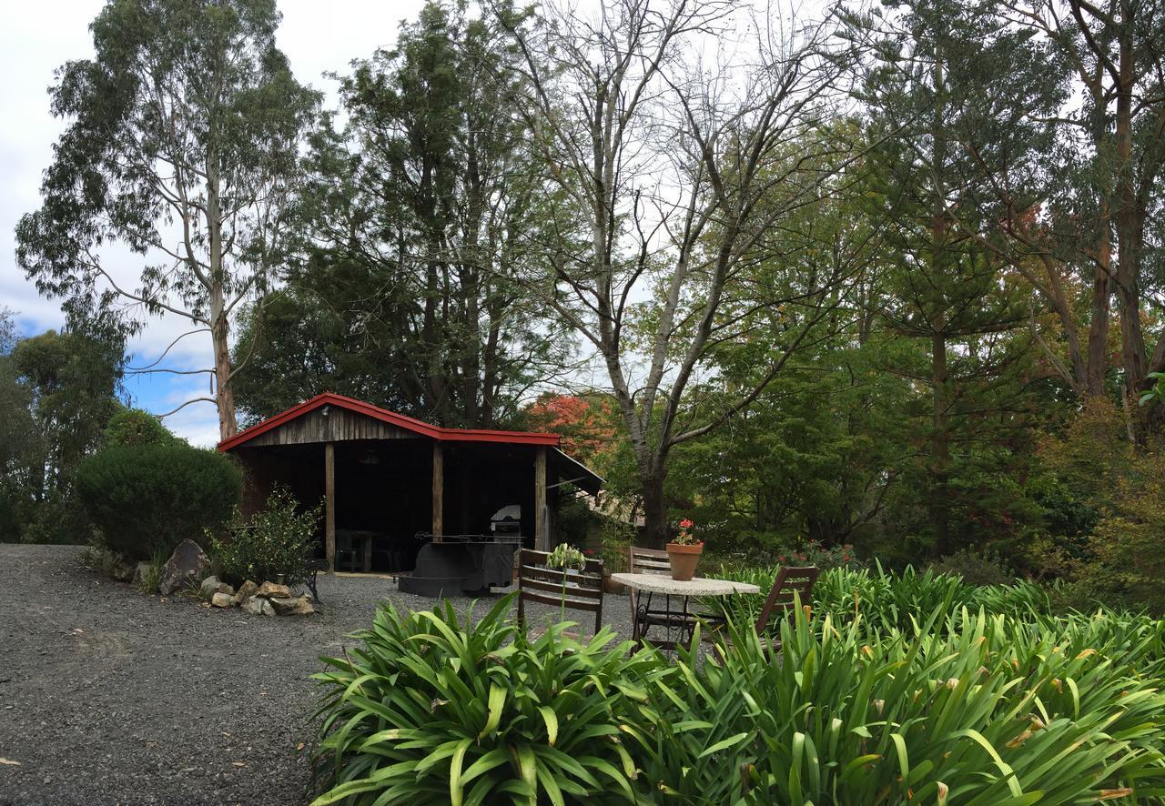 Brigadoon Cottages Haunted Hills Экстерьер фото